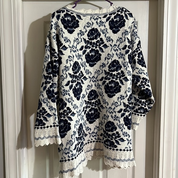 Crochet & Floral Comfy Sweater - Picture 7 of 7